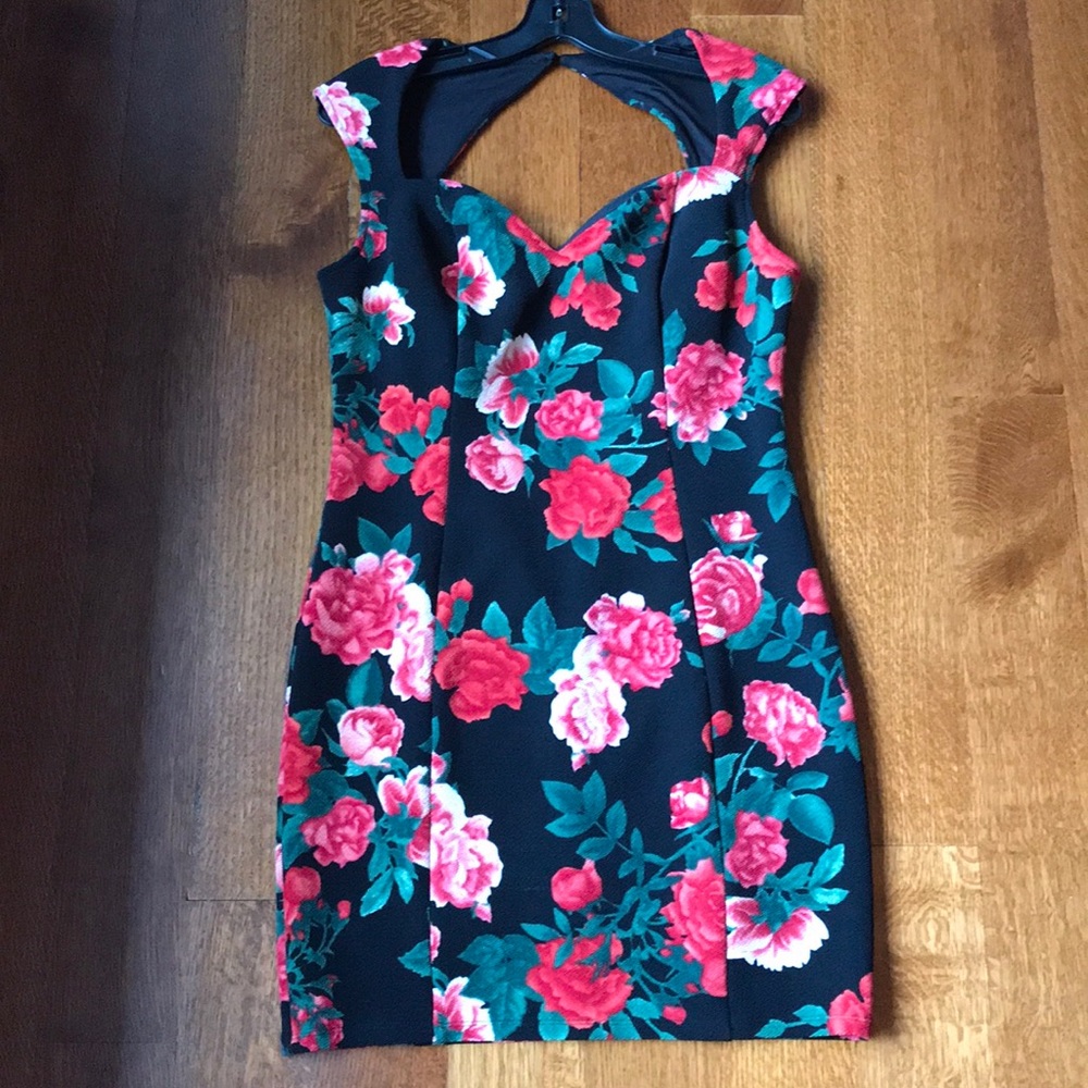 NWT Guess mini dress